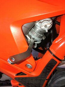 KTM - nerezový hákový klíč na zadní tlumič V - 6