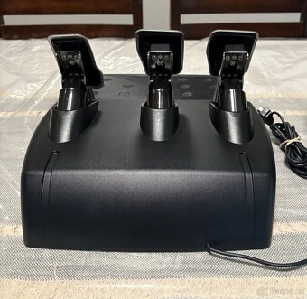 Logitech G923 + pedaly trueforce - 6