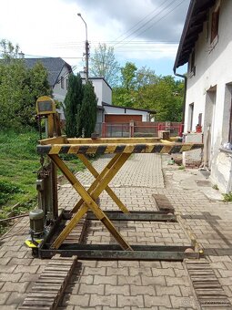 Nůžkový zvedák DDR záruka 2roky - 6