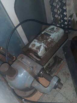 Frézka FU-2 korejská + bohaté prislusenstvi - 6