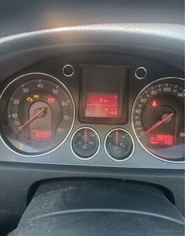 Prodám Passat b6 2.0 fsi 110 kW - 6