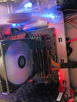 Herní PC Ryzen 5, SSD + HDD, 8–24GB RAM, R9 390 - 6