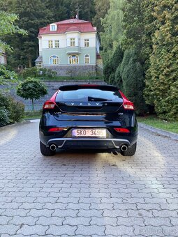 VOLVO V40 - 6