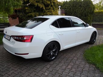 Škoda Superb 2.0 TDI 110 KW Xenon,Zachovalé,Koupeno v ČR - 6