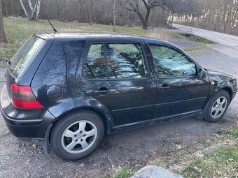 VW Golf IV - 6