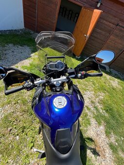 Triumph tiger 800 - 6