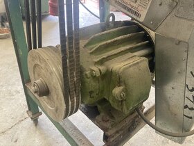 Cirkulárka / stolní kotoučová pila - 6