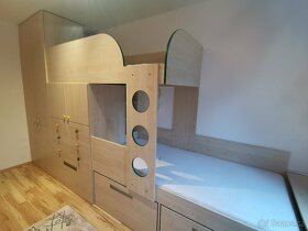 Nábytek do dětského pokoje - set skříně a palanda - 6