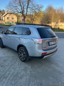 Mitsubishi Outlander 3 2015 2.2d 110kw 7mist 4x4 automat kam - 6