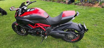 Ducati Diavel carbon - 6