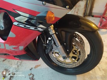 Suzuki GSX-R 750 K1 - 6