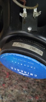 Kytarová reprobedna - 6