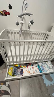 Dřevěná postýlka s medvídkem - 6