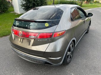 Honda Civic 8G 1.4i náhradní díly L13A7 - 6