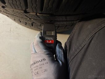 Zimní pneu Michelin 225/75/16C - 6