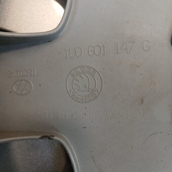 Originální poklice Škoda 15" - 6