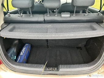 Hyundai i10 r.v.2010 - 6