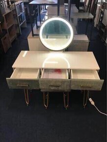 Nový designový kosmetický stolek - 6
