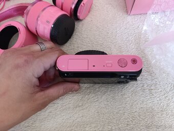 Nikon 1 J1 Pink Boxed + Objektivy - 6