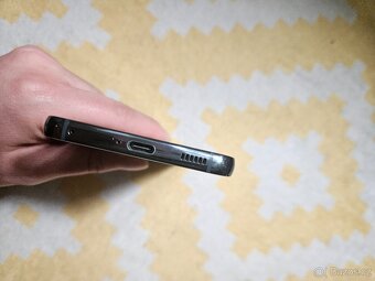 Samsung S22 256GB zelená - 6