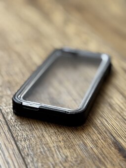 Obal Catalyst pro iPhone SE - 6