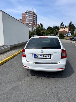 Octavia 2 1.6 TDi 77 kw - 6