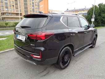 SSANG YONG REXTON 2.2 CRDi PREMIUM 4 X 4 AUTOMAT - 6