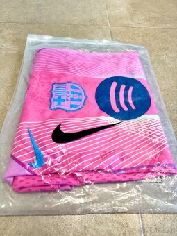 FC Barcelona speciální limitovaný dres - 6