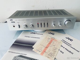 Zesilovač/amplifier JVC A-10X, rok 1982, Tuzex. - 6