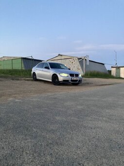 2005 BMW E90 325i - 6
