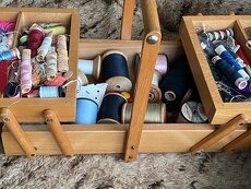 Dřevěná kazeta na šití - 6