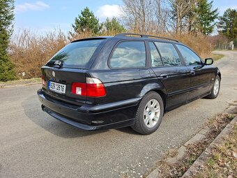 BMW 525i e39 touring manuál - 6