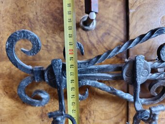 Kované nářadí ke krbu - 6