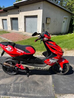 Yamaha Aerox edice Max Biaggi - 6