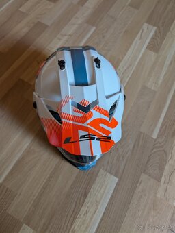 Helma LS2 MX436 - 6