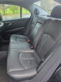 Mercedes-Benz E-Class W211 Avantgarde 3.2 CDI (2003) - 6