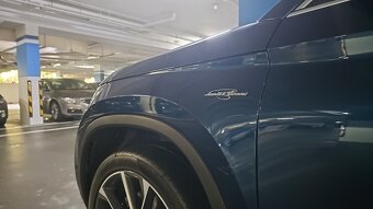 Nápis Laurin Klement , chrom, zlatý, červený, čierny - 6