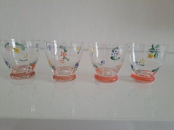 Skleněná karafa se čtyřmi skleničkami - 6