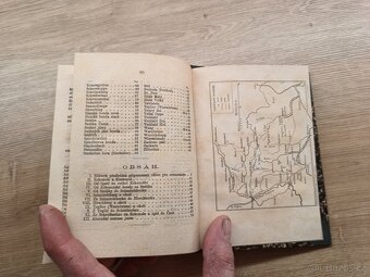 4 knihy v 1zv. Prúvodce po Krkonoších 1878, Rožňov 1878, Víd - 6