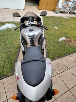 Kawasaki ZX6R - 6