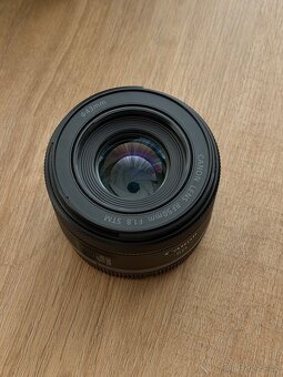 Canon RF 50mm 1.8 - 6