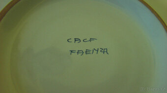 JAPONSKÝ KERAMICKÝ a HERALDICKÝ TALÍŘ - 6