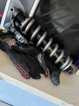 Prodám nebo vyměním za enduro YT Tues Fox 40 - 6