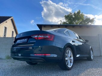 Škoda Superb 2.0 TDi 110KW Style DSG - 6