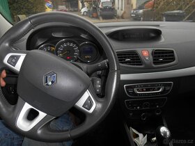 renault fluence 1,5dci 78kw,r.v 9/2010 černa metalíza. - 6