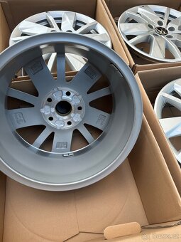 Originál Alu kola Vw Caddy / Touran R16 - 6