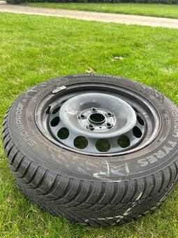 zimní pneumatiky 205/60R16 škoda octavia, plechová kola - 6