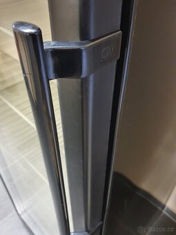 LIEBHERR GASTRO velká prosklená lednice-restaurace - 6