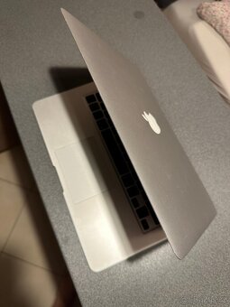 MacBook Air 13” - 6