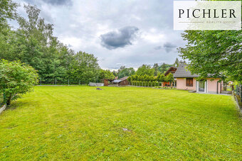 Prodej stavebního pozemku 1022 m² se stavbou - 6